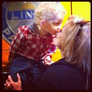 Meet your Posher, Debbie